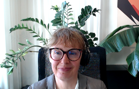 Gabi te Riele in Discovery Call Language Course